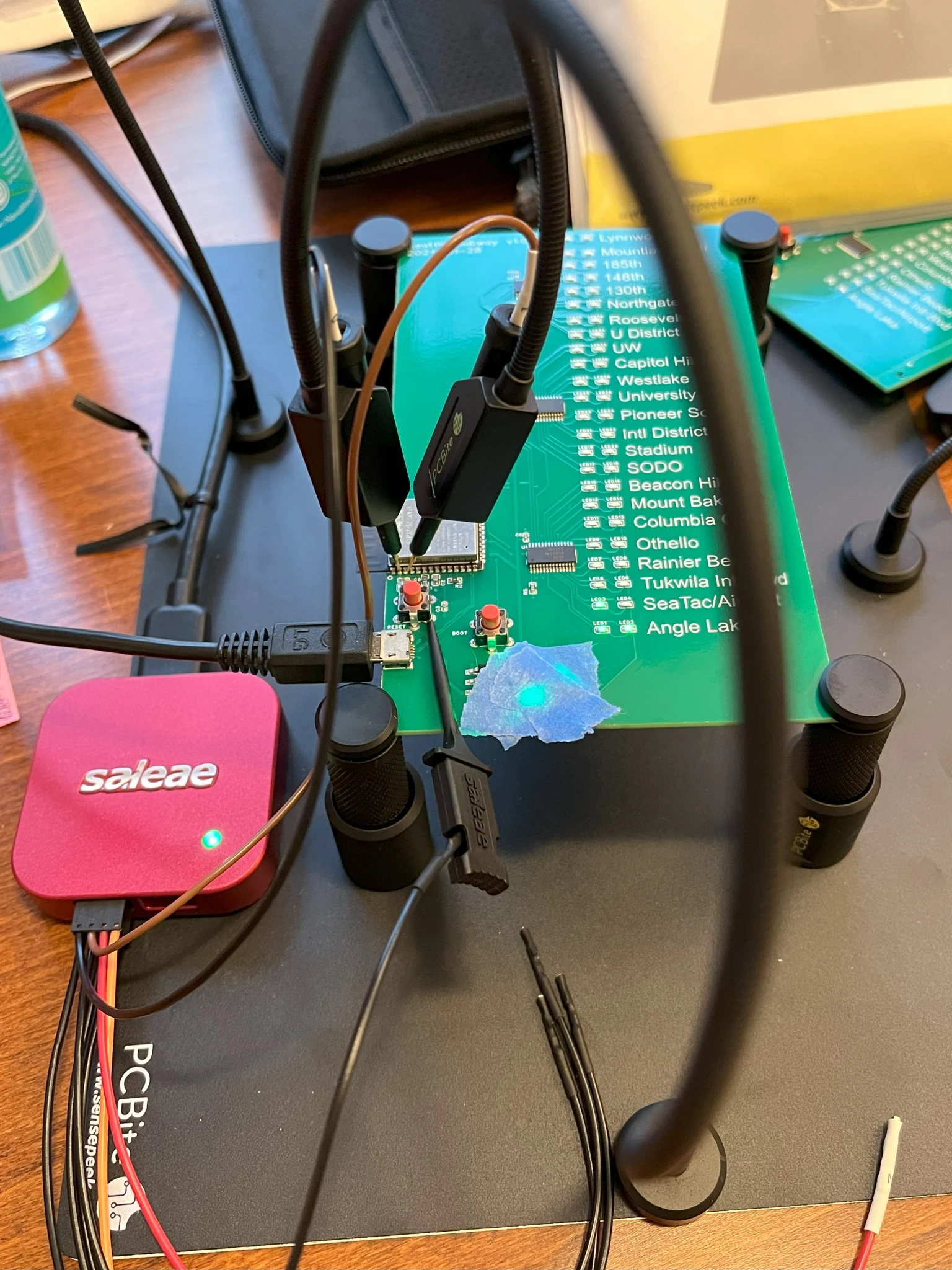 saleae setup to monitor power and pins
